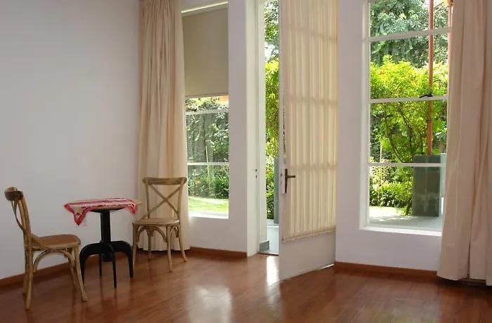 Guest house La Casa De Las Magnolias *